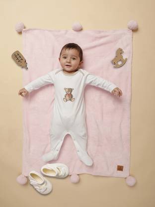 nuevoskiddos Dot Print Quilted Soft Cotton reversible blanket.Soft Baby Blanket SOLID Rectangle