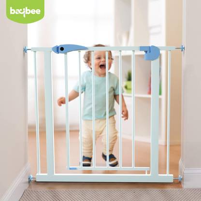baybee Auto Close Child Gate Durable Baby Fence Barrier Dog Gate with Lock System Baby Safety Gate
