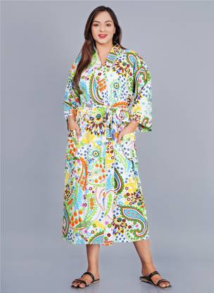 AMIRA INDUSTRIES White XL Bath Robe