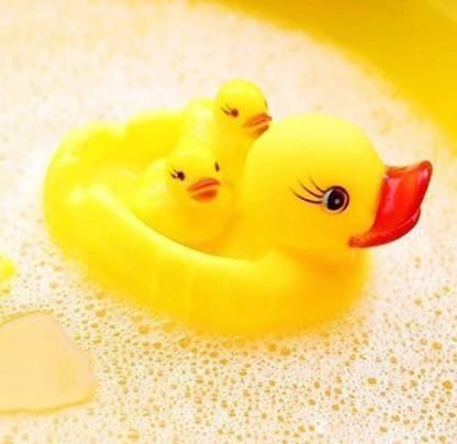 little toys Chu Chu Sound Soft Non-Toxic Duck Family Baby Bathing Toys Set Bath Toy