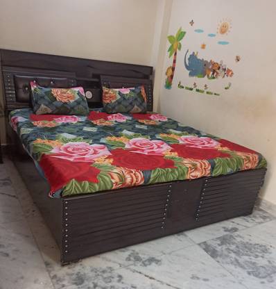 Vijay Laxmi Collection Polycotton Double Flat 160 TC Floral Bedsheet