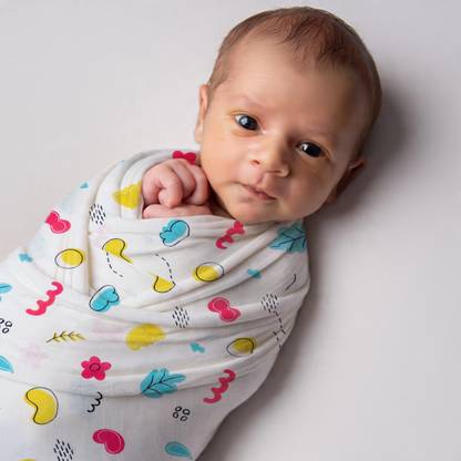 gigglyfy Baby Printed Crib Swaddling Baby Blanket for  Mild Winter