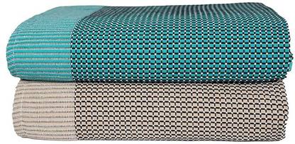 Sharan Elegance Checkered Single AC Blanket for  Mild Winter