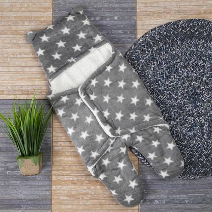 HIMYUG Printed Crib Hooded Baby Blanket for  Heavy Winter
