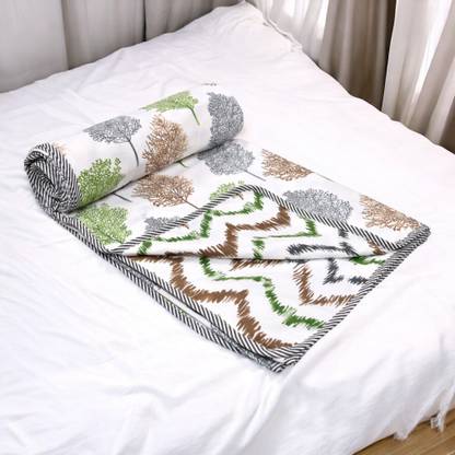 FuzzyNest Floral Single Dohar for  AC Room