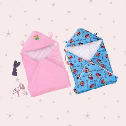 Tiny Tuck Printed Crib Hooded Baby Blanket for  Mild Winter