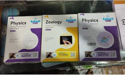 Medical Study Package Class - XII for Board & Competitive Exams by Akash+Byjus 20 Books Set