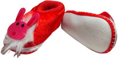 ASHISH TRADERS SC-VELVET SHOES RED Booties