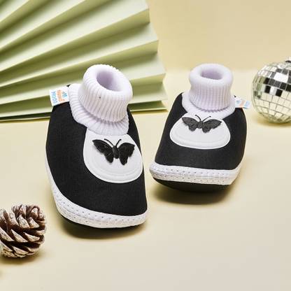 Neska Moda 3 To 12 Months Baby Girls & Baby Boys Soft Cotton Cute Butterfly Booties