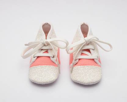 Daizy booties with lace_Peach & white Booties