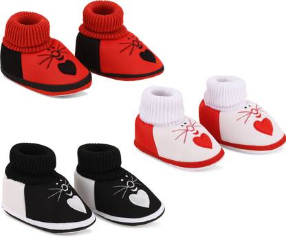 SMARTOTS Pack of 3 Soft Skin-Friendly New Born Baby Shoes for 0-9M Baby Booties