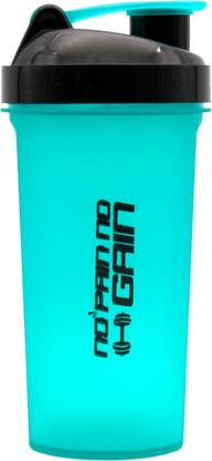 LAZYwindow Sporty Plastic GYM Shaker | Protein Shaker with Blender Ball | BPA-Free 700 ml Shaker