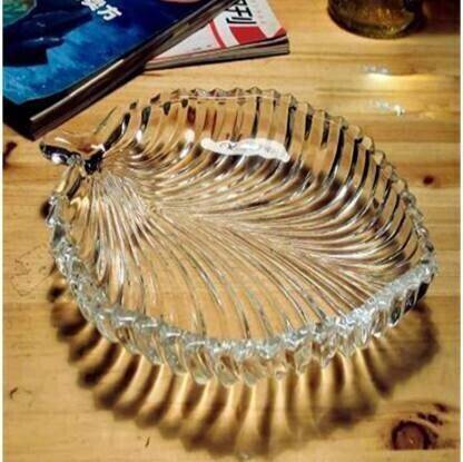 PKMSHO Glass Decorative Bowl Lightweight Durable Leaf Shape Glass Plate for Dry Fruits,Spices Disposable