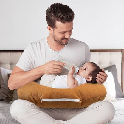 Little Bloom Breastfeeding Pillow