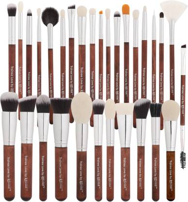 recode Trainee Love Set of 30 Makeup Brushes for Beginners
