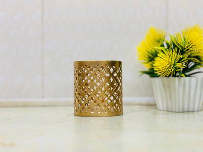 Aamna Exports Tabletop Iron Candle Holder Stand Hollow Mini Candlestick Holder Iron 1 - Cup Candle Holder