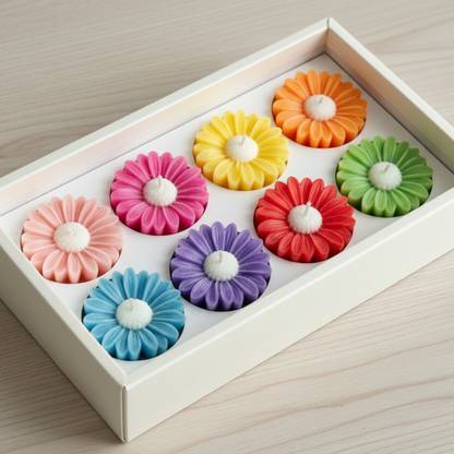 PiyaraaEmber DaisyBloom_2010 Candle