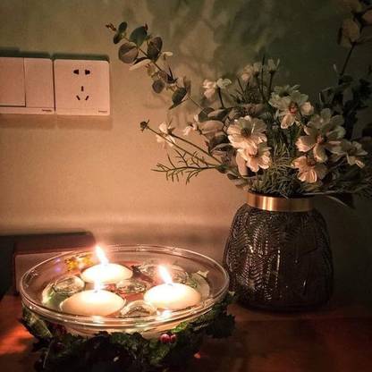 Exxelo Floating Candle Light Candle Holder Set, Romantic Atmosphere Creates Water Candle