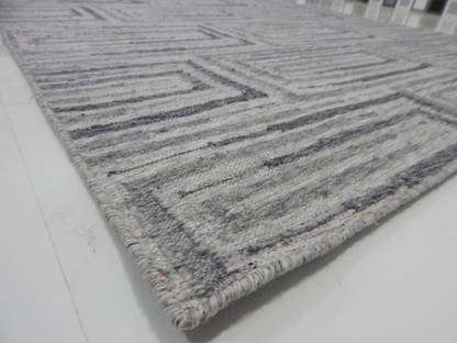 Weavers Knot Multicolor Polypropylene Carpet