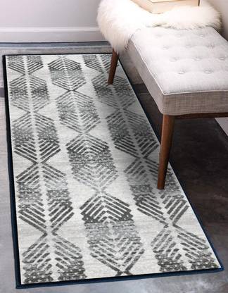 STATUS White Polyester Runner