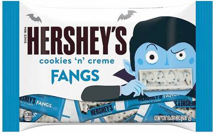 HERSHEY'S Cookies 'N' Creme Fangs Bars