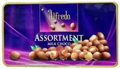 Alfredo Assortment Milk Chocolate with Whole Almond, Hazelnut & Raisin Coated Bites
