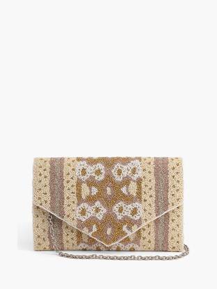 Sangria Casual Beige  Clutch