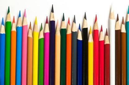 QueenStock Nouveau LV-d02dd Triangular Color Pencils Shaped Color Pencils