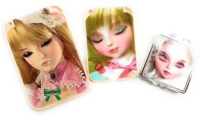 TERATERA Pocket mirror with 3D doll design Pack of 3