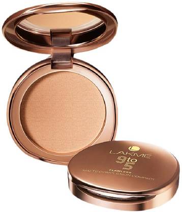 Lakmé 9to5 Powerplay Matte Compact, Control Formula, With Vitamin E Compact
