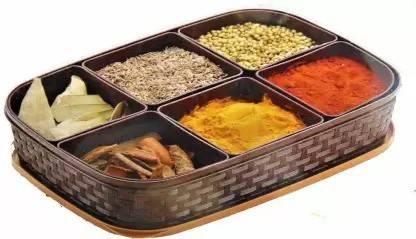 Samal Spice Set Plastic