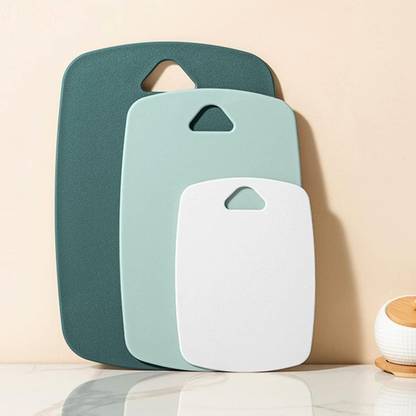 Simois Set of 3 Durable Plastic Chopping Boards – Easy to Hold & Safe to Use Plastic Cutting Board