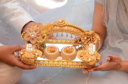 The Handvark Engagement Ring Platter Stoneware, Wood, Gold Plated Decorative Platter