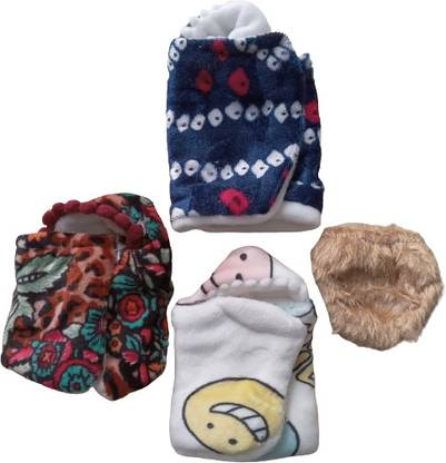 Kanha laddu gopal g velvet 3 hoodi ,1 neppy (size 5)random print Dress