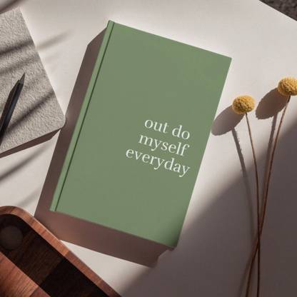 JOTANDGROW Outdo Yourself Everyday: Meeting Diary & Planner with Time-Saving Framework A5 Journal ruled 192 Pages