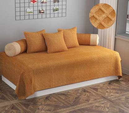 MHF Velvet Checkered Diwan Set