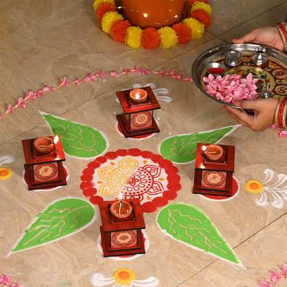 GIFT KYA DE Diya Stand Tulsi Chaura Design Deepam Stand Handcrafted For Pooja Decoration Wood (Pack of 4) Table Diya Set