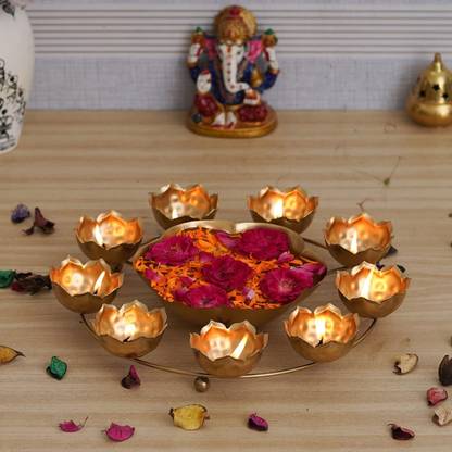 डेकॉर हाउस Decorative Lotus Rangoli Shape Urli Bowl for Home लोहा टेबल दीया सेट