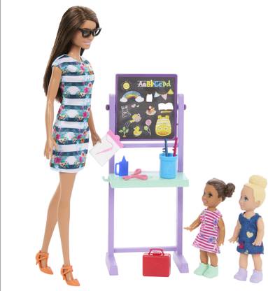 BARBIE I Love School Classroom Playset with 1 Fashion Doll, 2 Small Dolls & Accessories