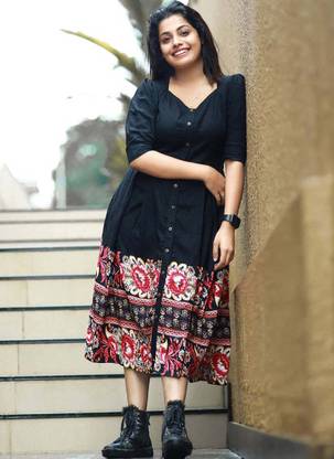 TANISHQGARMENTS Women Fit and Flare Black Below Knee Dress