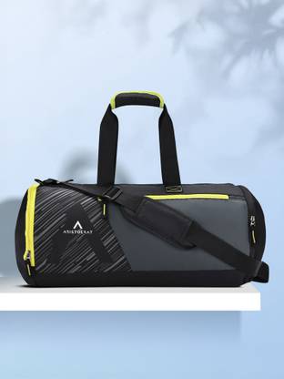 ARISTOCRAT Beast 48cm Cabin size 23L Black Duffle Bag Duffel Without Wheels