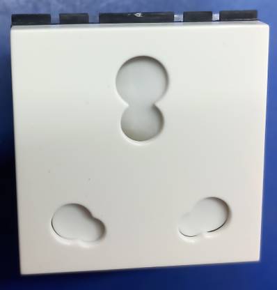 GM G10 6/16a universal socket 16 A Three Pin Socket