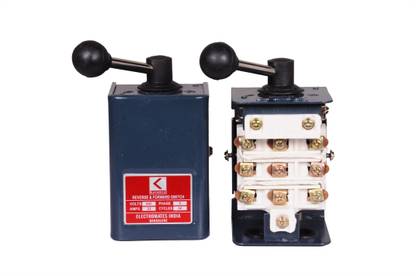 katariya Katariya LT Reverse Forward Switch 3 Phase 32 A Two Way Electrical Switch