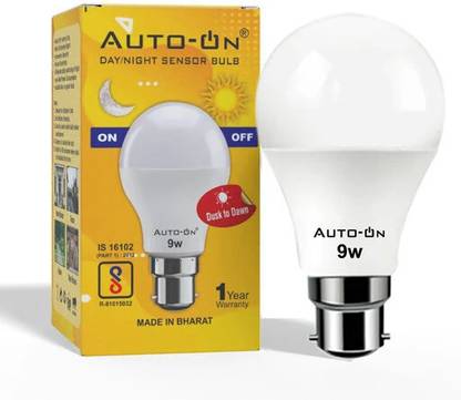 Auto on Day/Night Sensor LED Bulb Indoor Plug-In Electronic Timer Switch