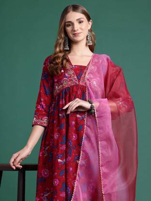 Sangria Women Kurta Pant Set