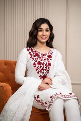 Women Kurta, Pyjama & Dupatta Set
