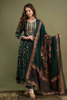 SRF2FASHION Women Kurta, Pyjama & Dupatta Set