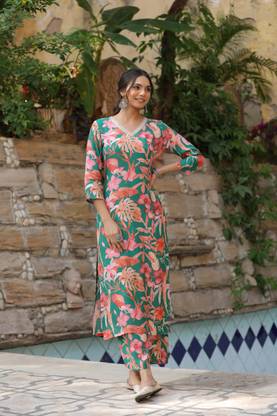 Gosriki Women Kurta Palazzo Set