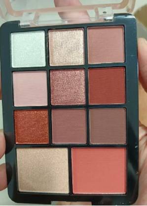 Latixmat 3 in 1 Blusher Highlighter Eyeshadow Palette Kit 16 g