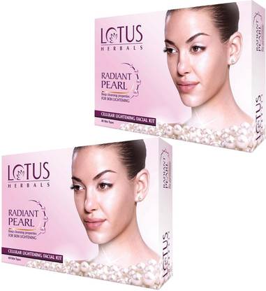 LOTUS HERBALS Radiant Pearl Facial Kit